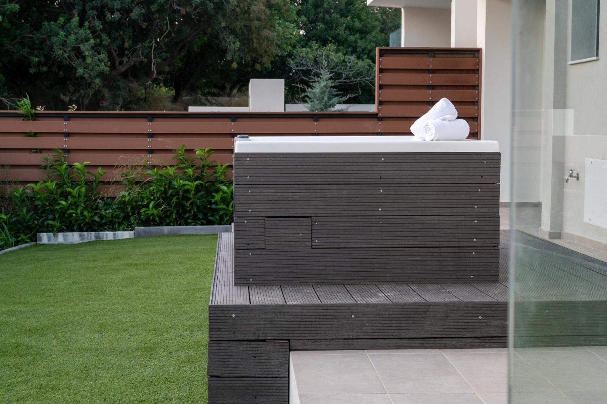 Maison Du Jardin 2-Bedroom Apartment Private Outdoor Jacuzzi Rhodes City Extérieur photo